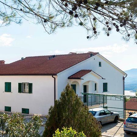 Apartments Iris Rabac Εξωτερικό φωτογραφία