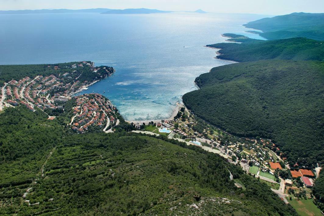 Apartments Iris Rabac Εξωτερικό φωτογραφία