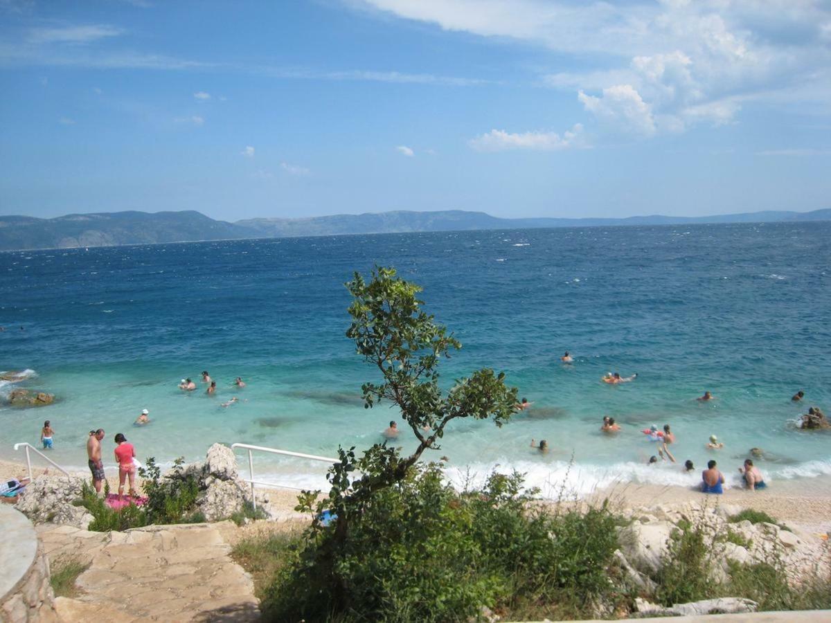 Apartments Iris Rabac Εξωτερικό φωτογραφία